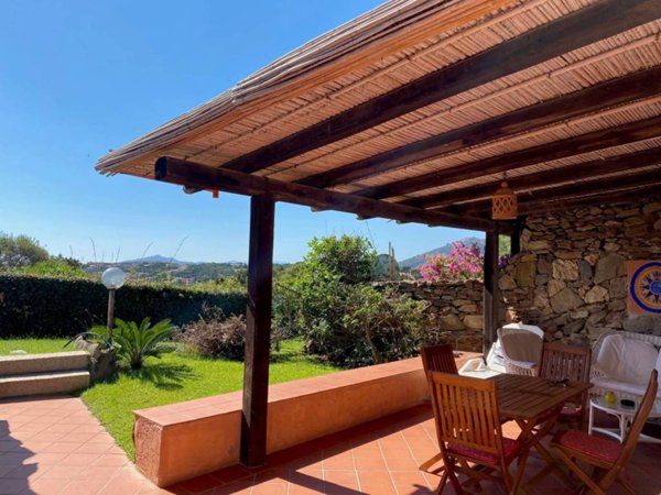 appartamento in vendita ad Arzachena