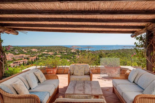 casa indipendente in vendita ad Arzachena in zona Porto Cervo