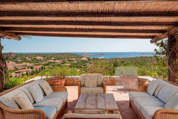 casa indipendente in vendita ad Arzachena in zona Porto Cervo