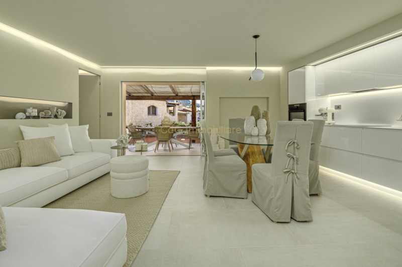 appartamento in vendita ad Arzachena in zona Porto Cervo