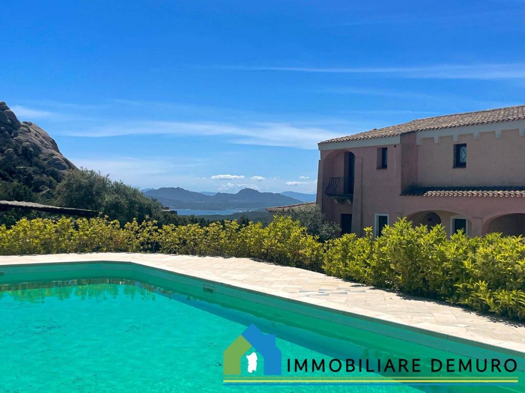 appartamento in vendita ad Arzachena in zona Porto Cervo