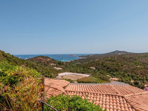 appartamento in vendita ad Arzachena in zona Porto Cervo