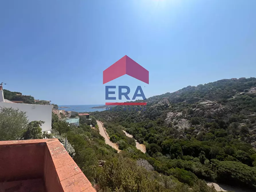 casa indipendente in vendita ad Arzachena in zona Pantogia