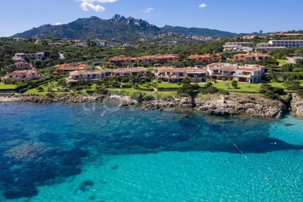 appartamento in vendita ad Arzachena in zona Porto Cervo