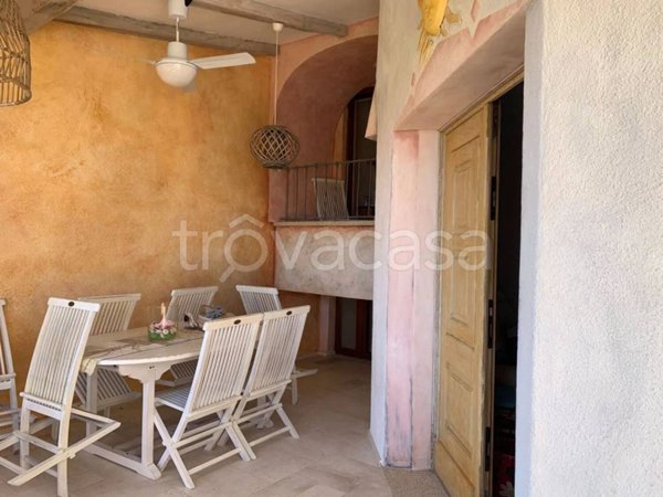 casa indipendente in vendita ad Arzachena in zona Cannigione