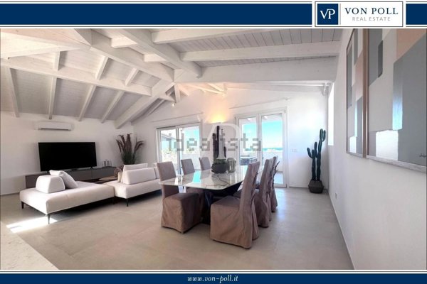 appartamento in vendita ad Arzachena in zona Cannigione