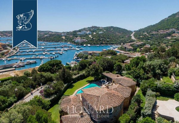 casa indipendente in vendita ad Arzachena in zona Porto Cervo