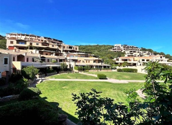 appartamento in vendita ad Arzachena