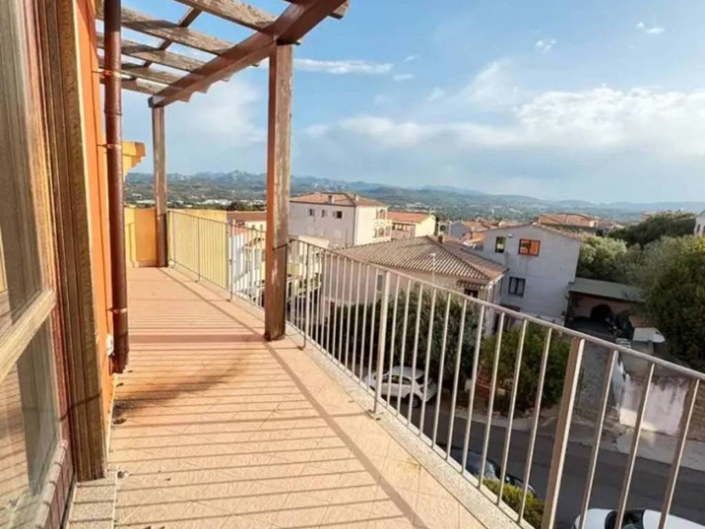 appartamento in vendita ad Arzachena