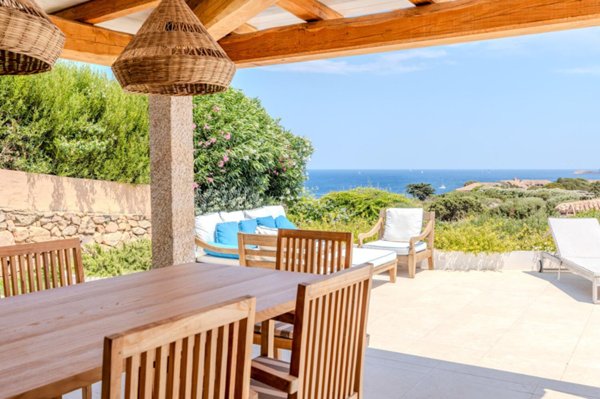 casa indipendente in vendita ad Arzachena