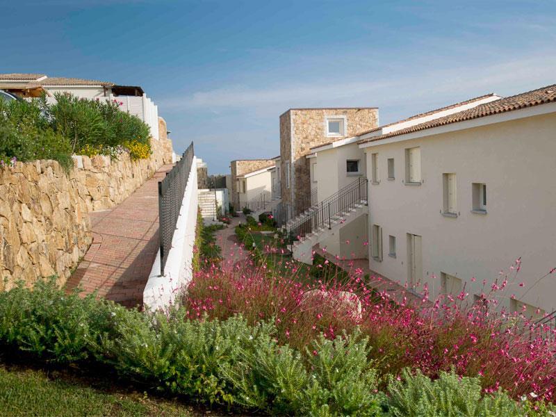 appartamento in vendita ad Arzachena in zona Baja Sardinia
