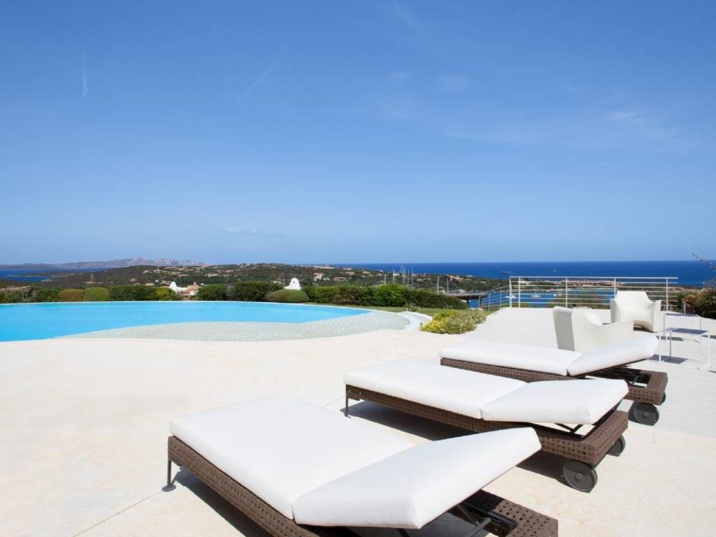 casa indipendente in vendita ad Arzachena in zona Porto Cervo