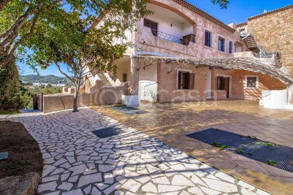 appartamento in vendita ad Arzachena in zona Porto Cervo