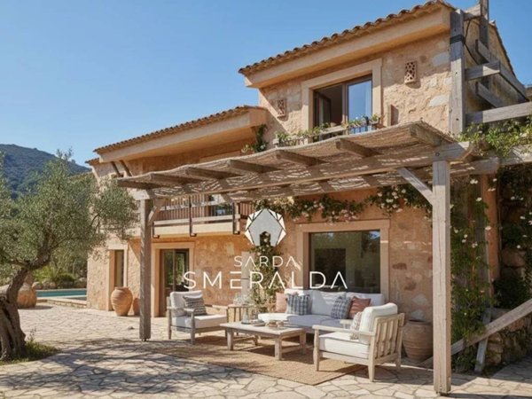 casa indipendente in vendita ad Arzachena in zona Porto Cervo