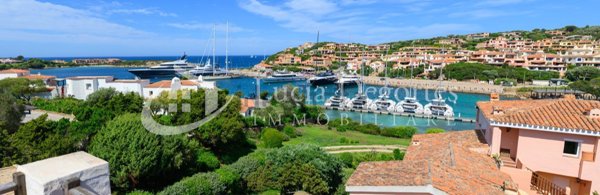 appartamento in vendita ad Arzachena in zona Porto Cervo