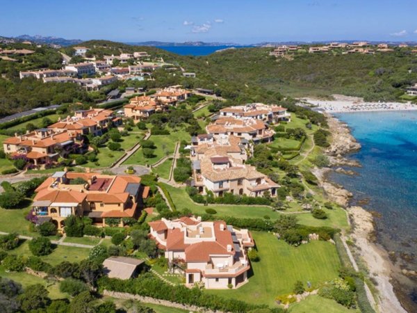 appartamento in vendita ad Arzachena in zona Porto Cervo