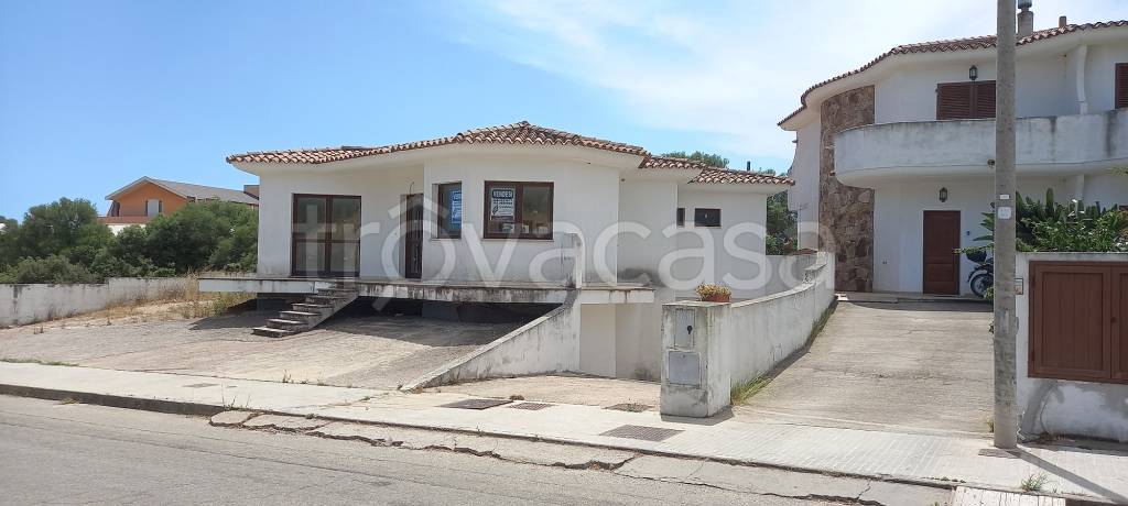 negozio in vendita ad Arzachena