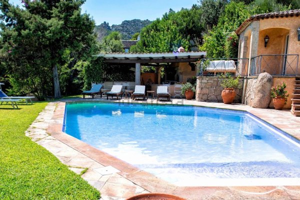 casa indipendente in vendita ad Arzachena in zona Porto Cervo