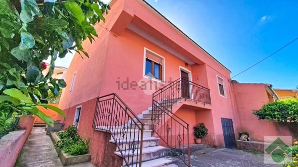 casa semindipendente in vendita ad Arzachena