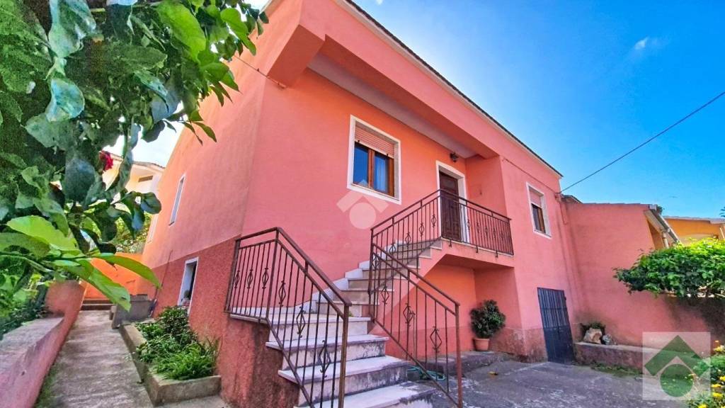 casa indipendente in vendita ad Arzachena