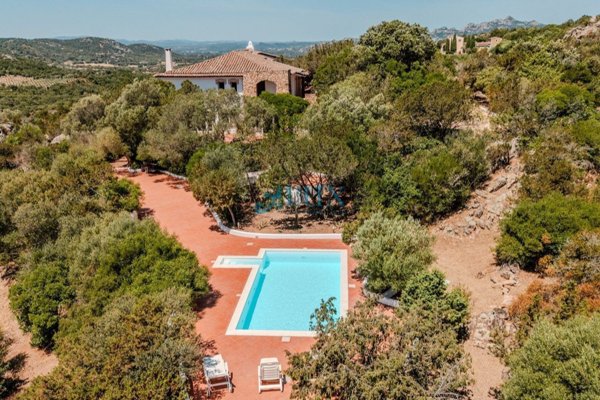 casa indipendente in vendita ad Arzachena