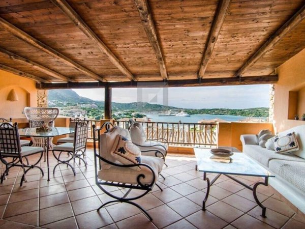 appartamento in vendita ad Arzachena in zona Porto Cervo