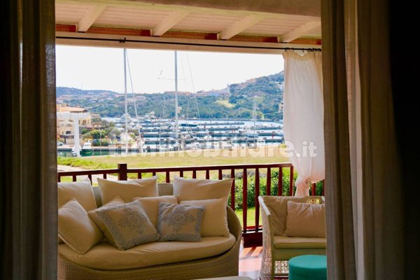 appartamento in vendita ad Arzachena in zona Porto Cervo