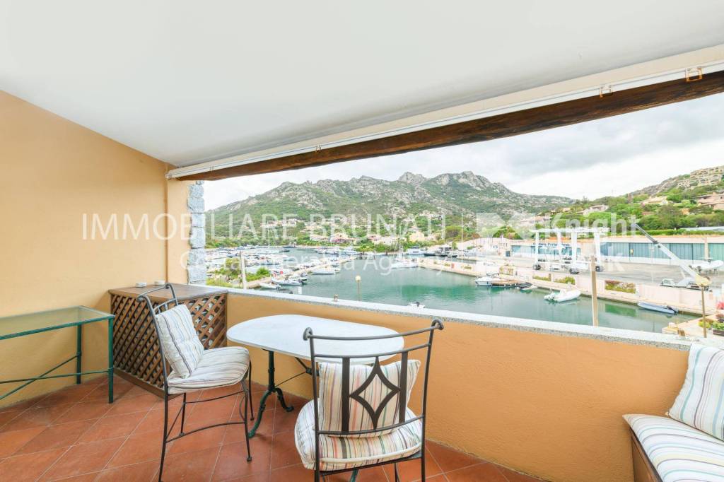 appartamento in vendita ad Arzachena in zona Porto Cervo