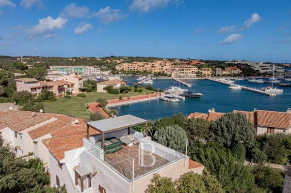 appartamento in vendita ad Arzachena in zona Porto Cervo