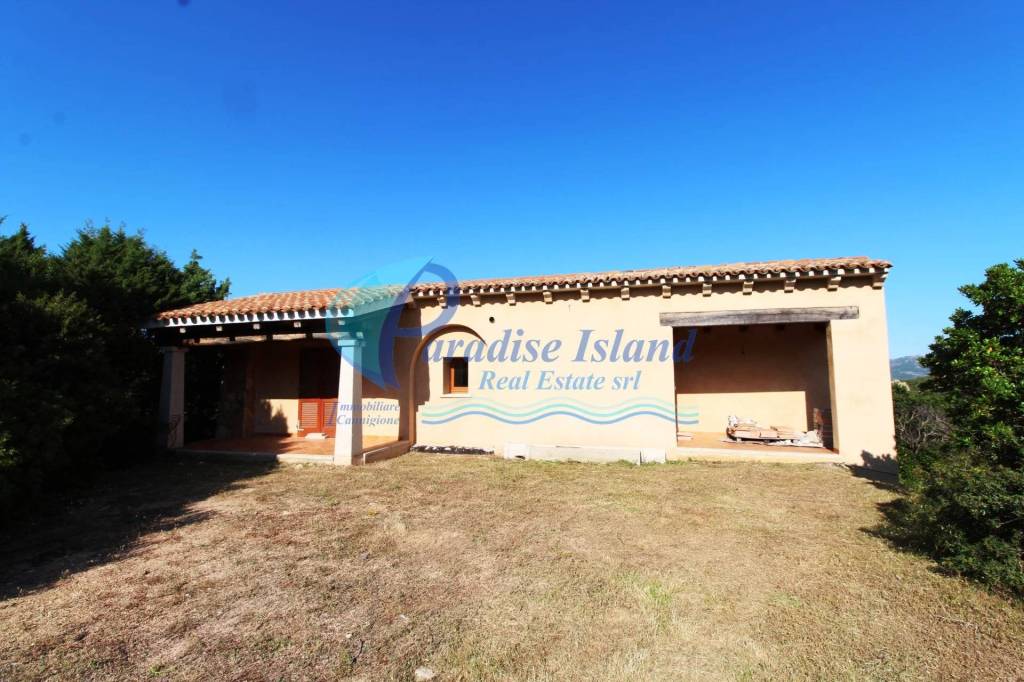 casa indipendente in vendita ad Arzachena