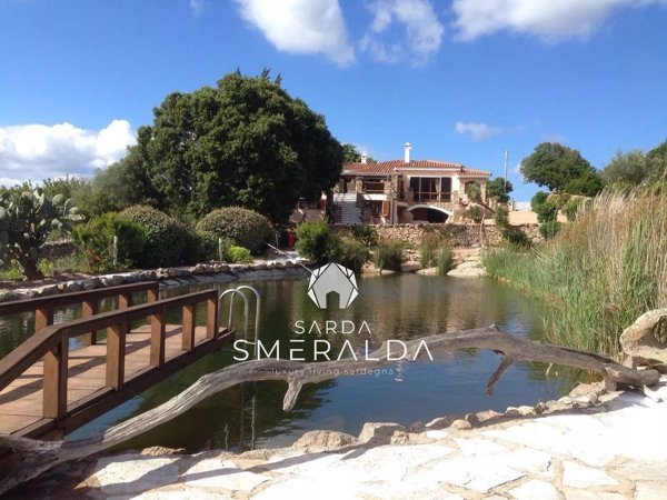 casa indipendente in vendita ad Arzachena