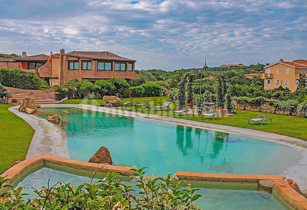 appartamento in vendita ad Arzachena in zona Porto Cervo