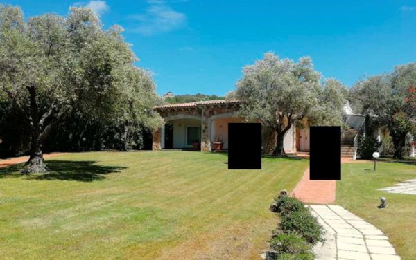 negozio in vendita ad Arzachena in zona Porto Cervo