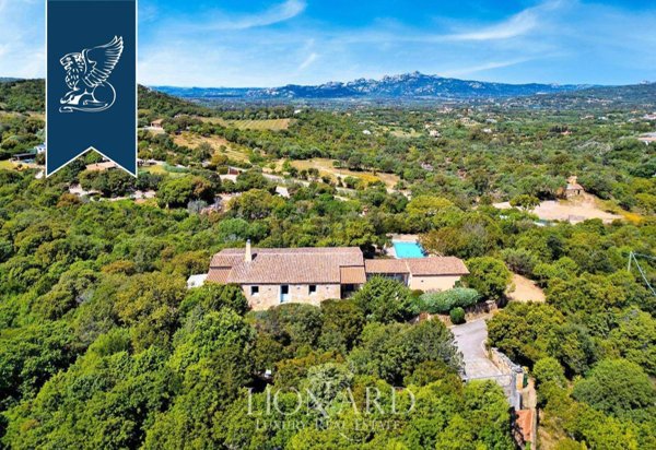 casa indipendente in vendita ad Arzachena