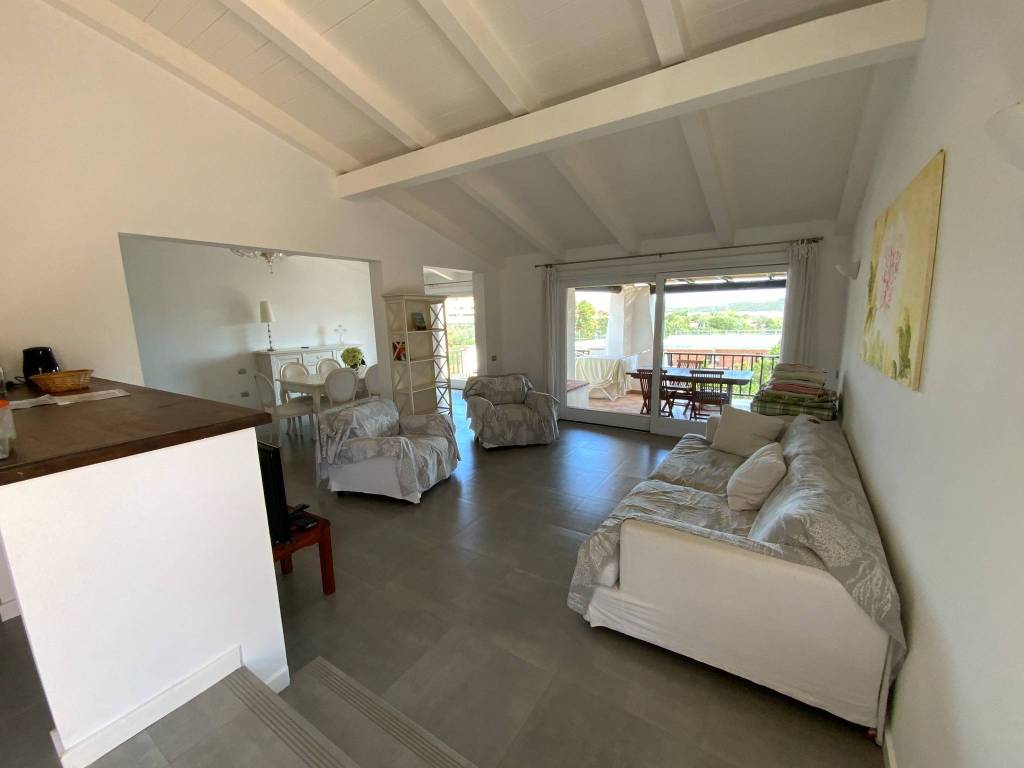 appartamento in vendita ad Arzachena in zona Porto Cervo