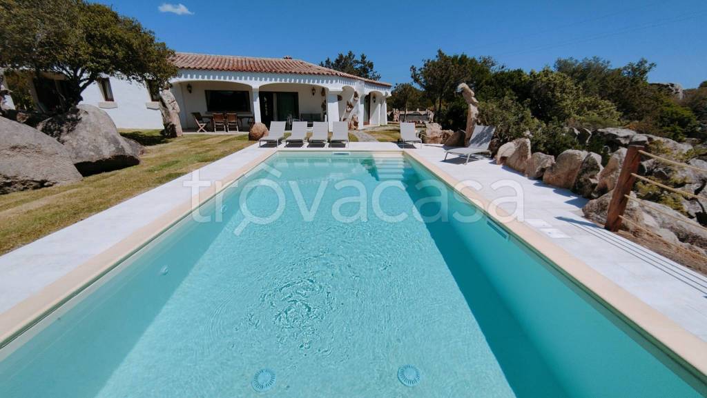 casa indipendente in vendita ad Arzachena