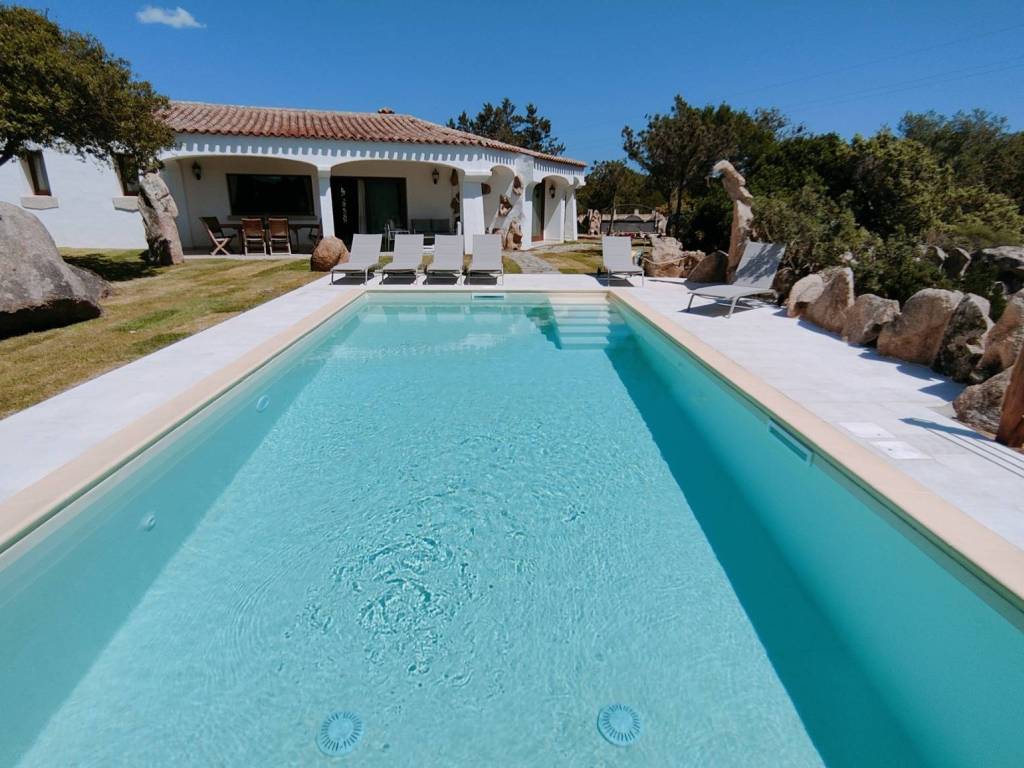 casa indipendente in vendita ad Arzachena