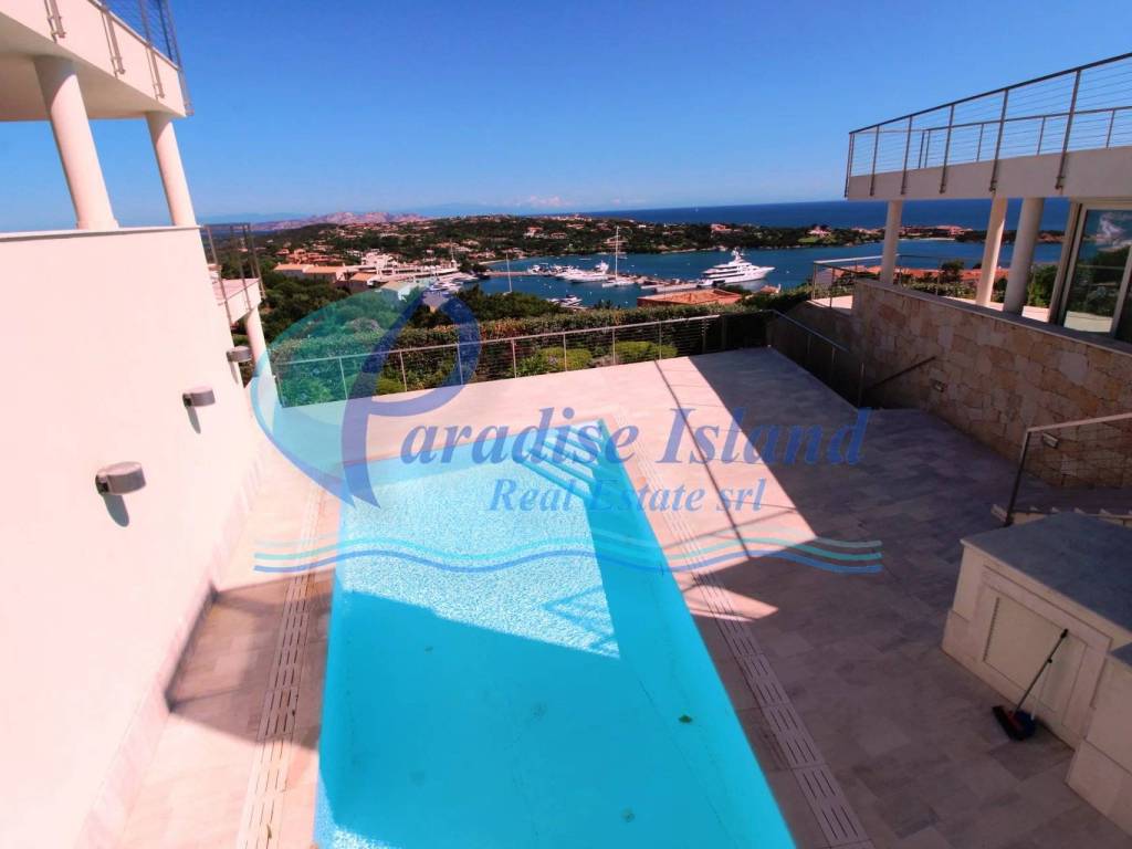 appartamento in vendita ad Arzachena in zona Porto Cervo