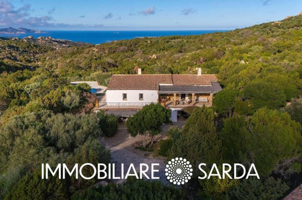 casa indipendente in vendita ad Arzachena in zona Porto Cervo