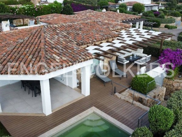 casa indipendente in vendita ad Arzachena