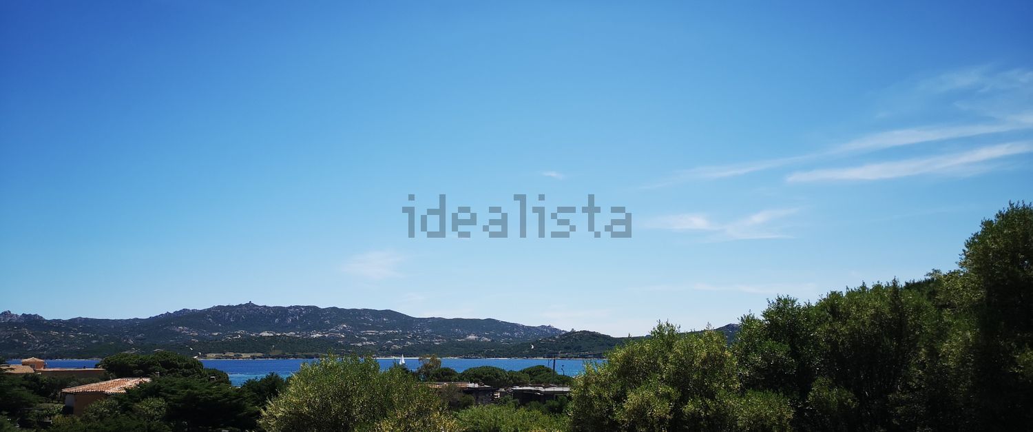 terreno edificabile in vendita ad Arzachena in zona Cannigione