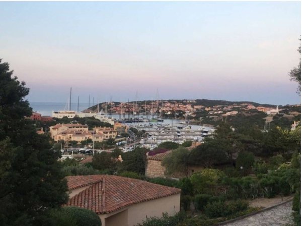 appartamento in vendita ad Arzachena in zona Porto Cervo