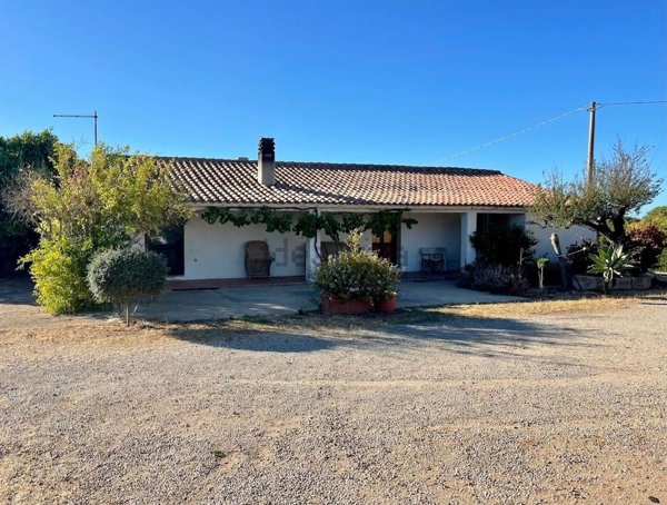 casale in vendita ad Arzachena