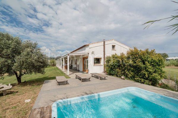 casa indipendente in vendita ad Arzachena in zona Cannigione