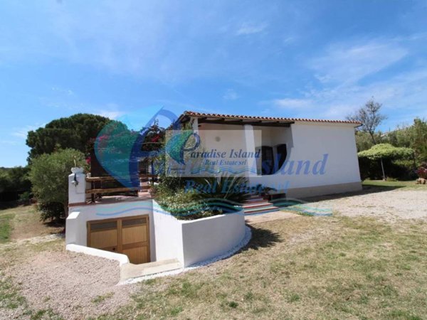 casa indipendente in vendita ad Arzachena