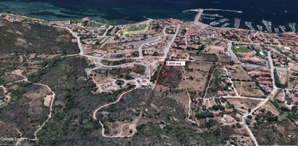 terreno edificabile in vendita ad Arzachena in zona Cannigione