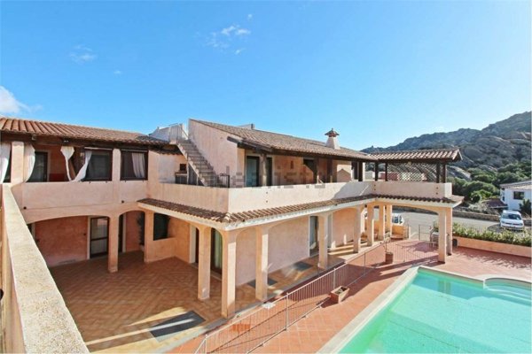 appartamento in vendita ad Arzachena in zona Porto Cervo