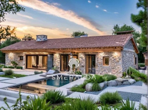 quadrivano in vendita ad Arzachena