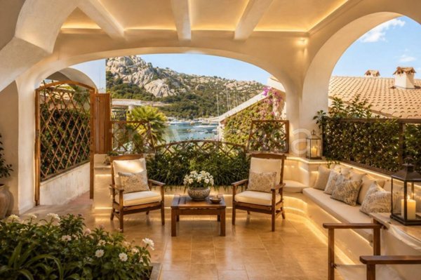 appartamento in vendita ad Arzachena in zona Porto Cervo