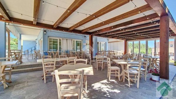 negozio in vendita ad Arzachena in zona Cannigione